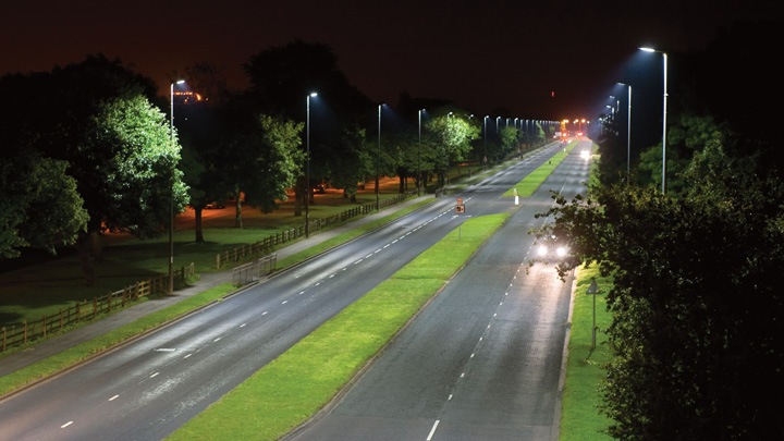 Hệ thống LED thông minh chiếu sáng đường phố