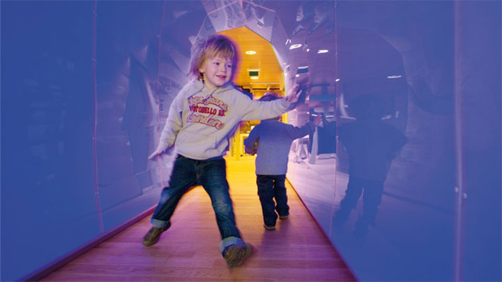 LED experience tunnel by Philips Lighting at Ronald McDonald VU hospital, Amsterdam