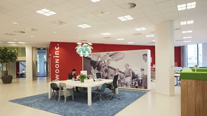 Wooninc, illuminated by Philips energy-efficient lighting for office 