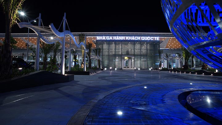Lối vào nhà ga