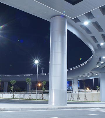 Sảnh bên trong nhà ga