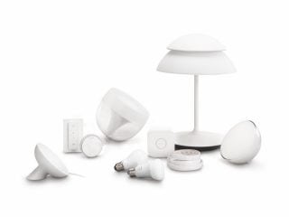"Bộ sưu tập đèn LED thông minh Philips Hue gồm đèn bàn, bóng đèn và thiết bị điều khiển ánh sáng để tùy chỉnh ánh sáng và không gian ngôi nhà."
